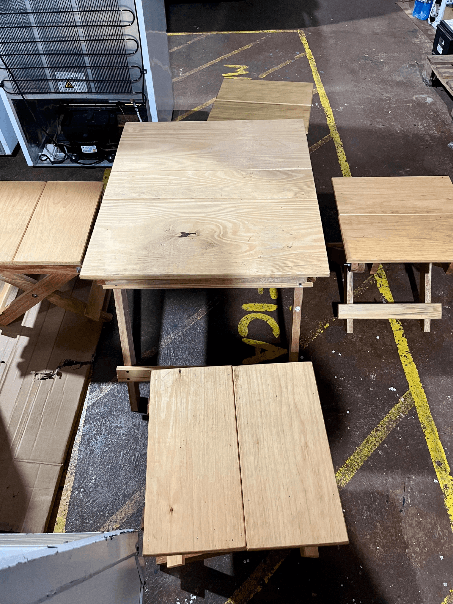 MESA+BANCO DE MADERA